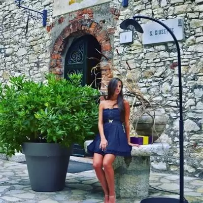 Konik Modern Kase Fiber Saksı
